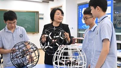 弘扬精神力量 矢志创新发展——聚焦全国科技活动周和全国科技工作者日